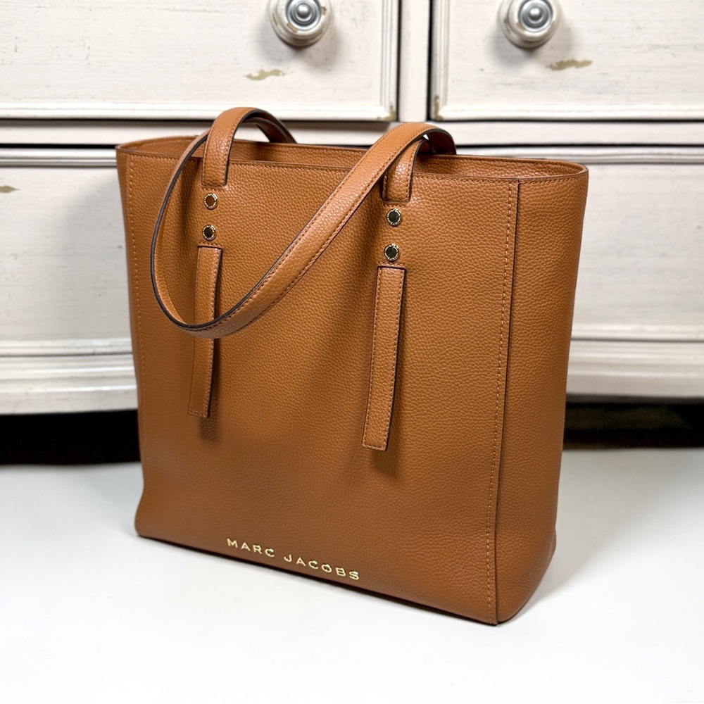 Marc Jacobs Jordan Pebbled Leather Tote - Picture 2 of 9